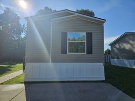 featured image of 79 Lynnwood Cir #145