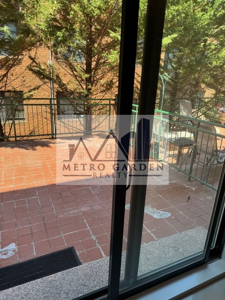 4 Chelsea Place ##2B - Photo 5 of 20