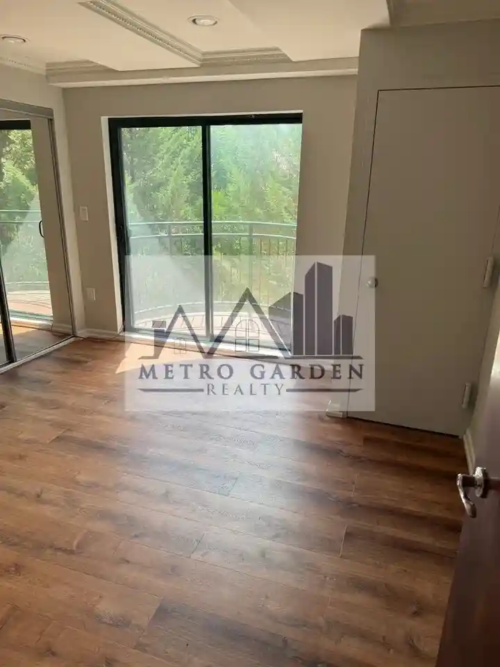 4 Chelsea Place ##2B - Photo 6 of 20