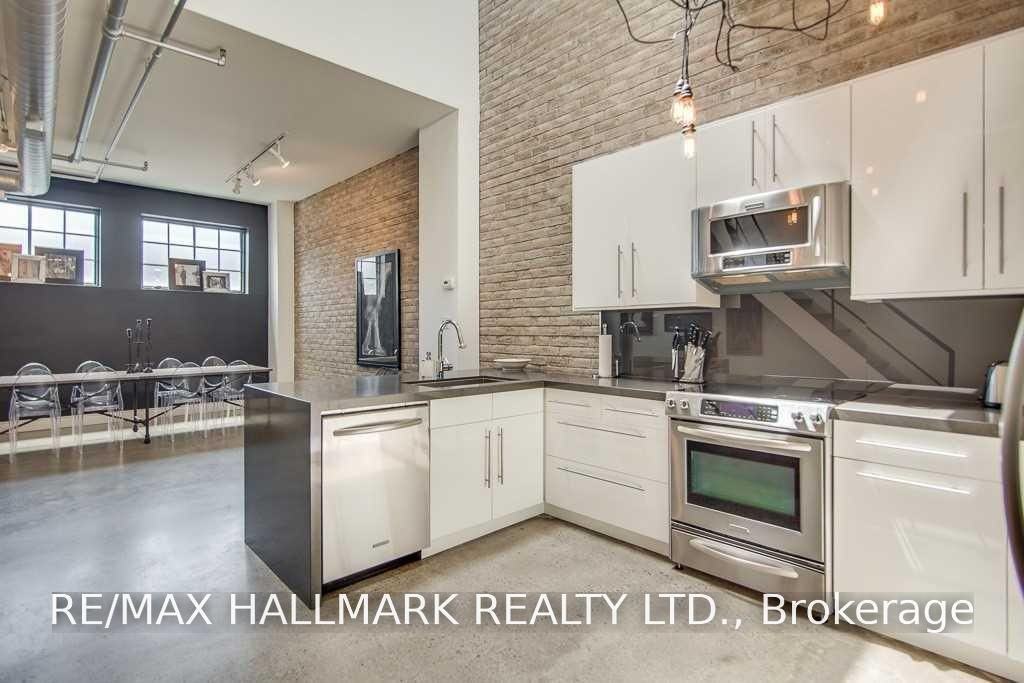 6 Bartlett Avenue #7 - Photo 3 of 20
