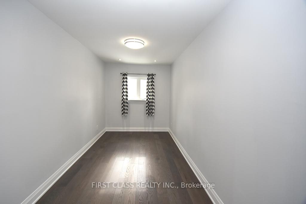 113 Holcolm Road - Photo 7 of 21
