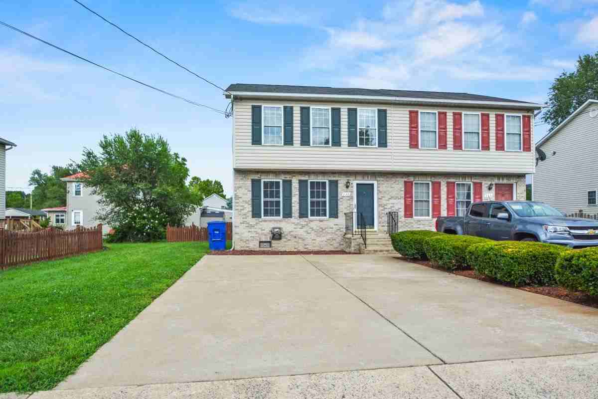 330 Ritenour St - Photo 3 of 20