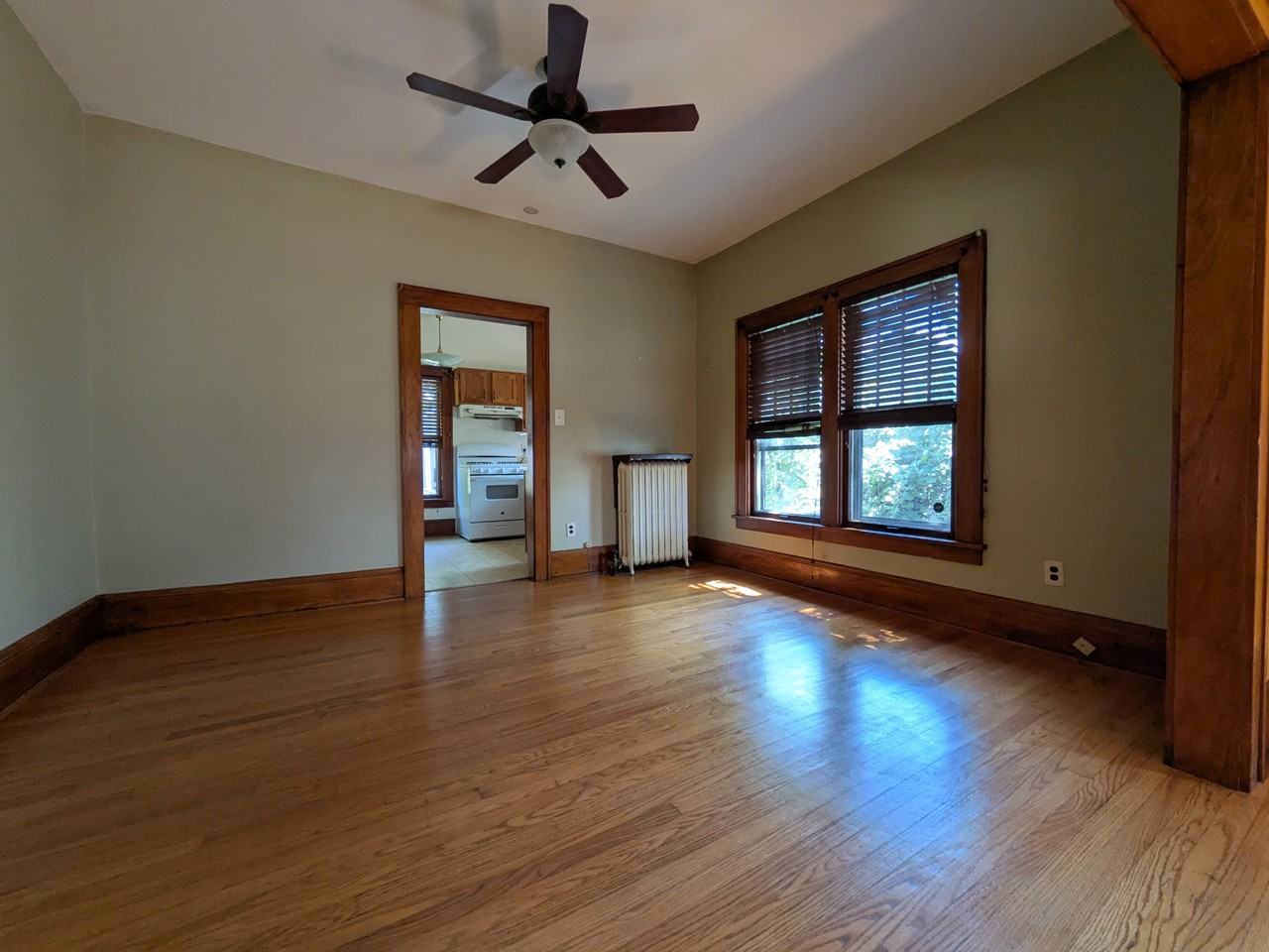 106 Orwood Pl - Photo 3 of 11