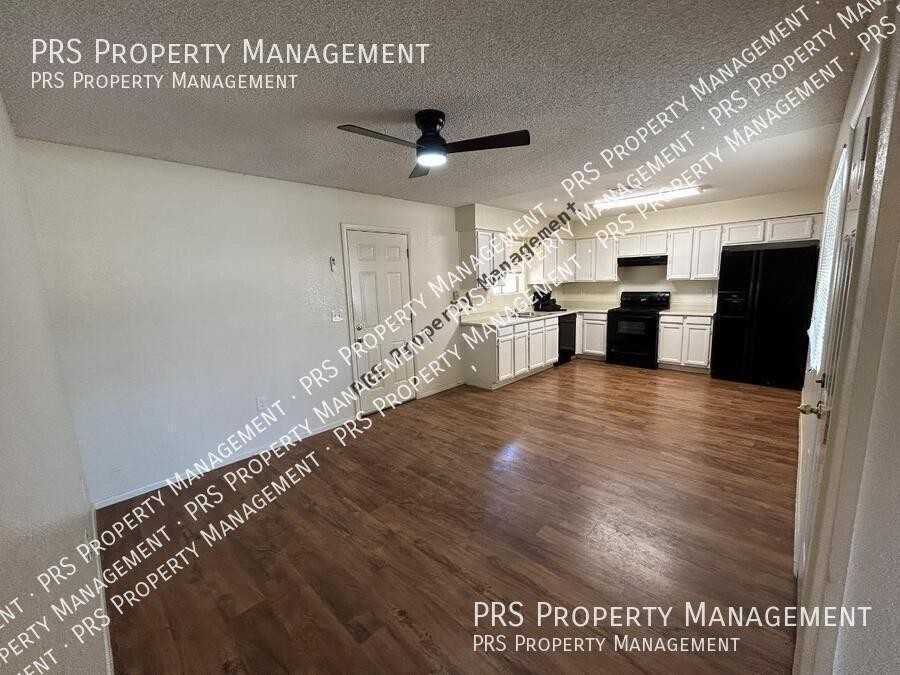 3147 E Edgewood Ave - Photo 6 of 30