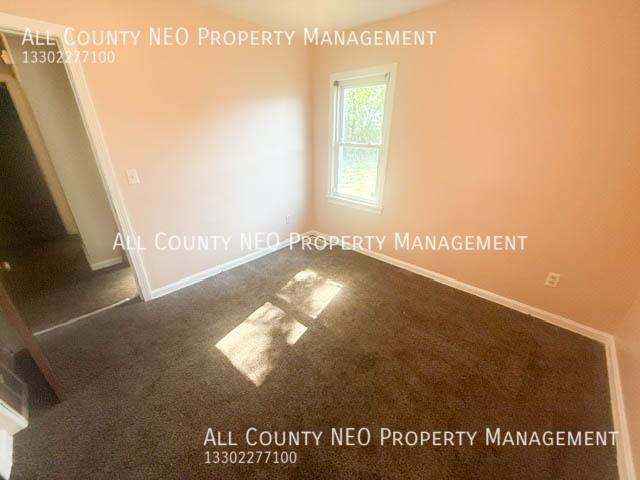 984 Cordova Ave - Photo 4 of 5