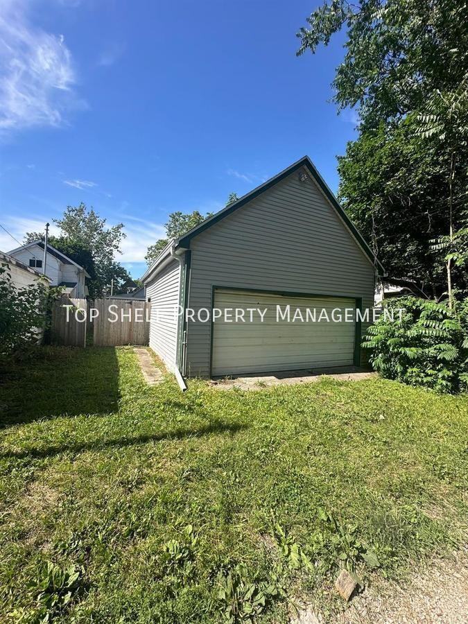 1629 Capitol Ave - Photo 3 of 10