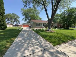 featured image of 5234 Jennifer Dr