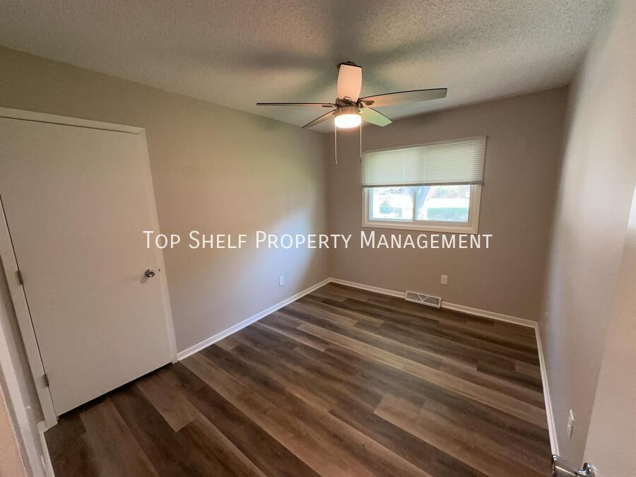5234 Jennifer Dr - Photo 6 of 17