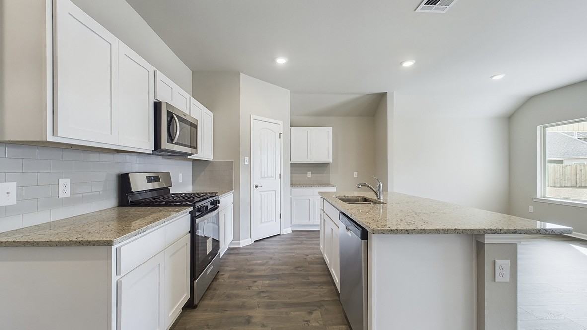 3403 Magnolia Lakes Blvd #NA - Photo 4 of 19