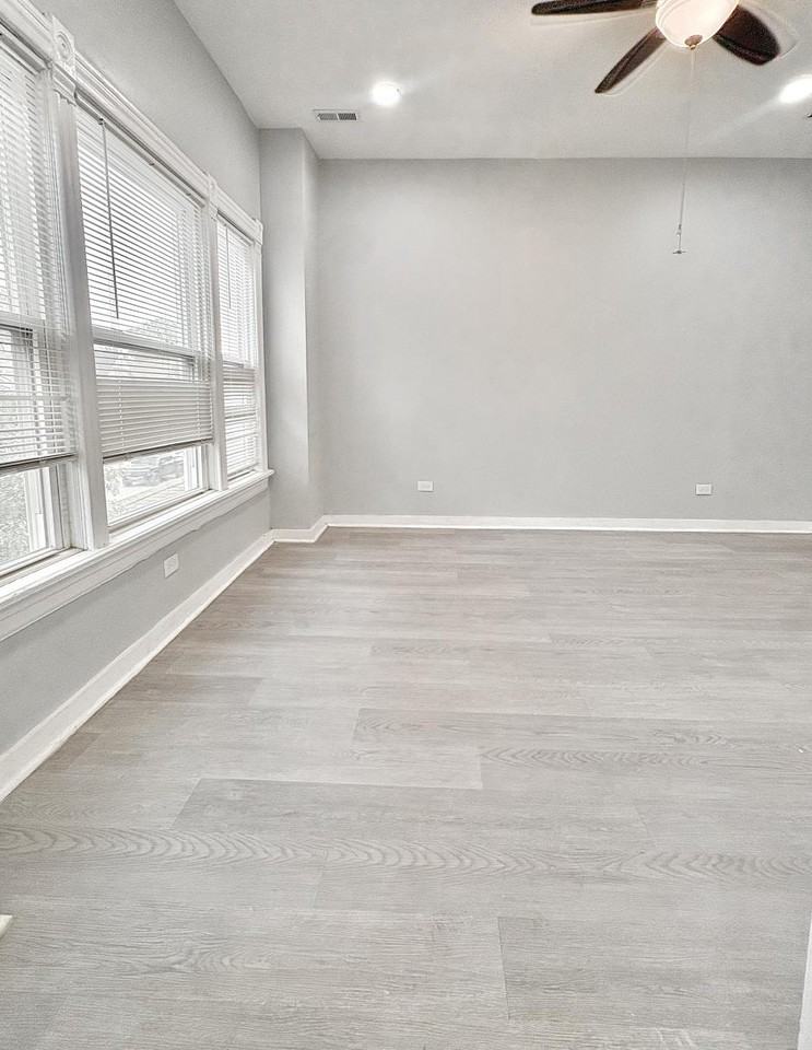 1056 N Central Ave #2 - Photo 7 of 21