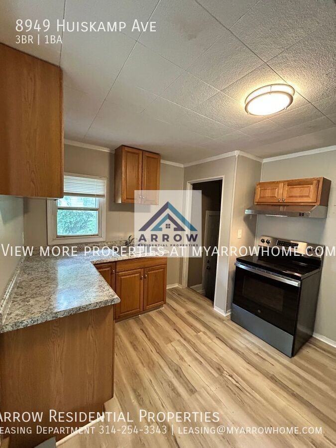 8949 Huiskamp Ave - Photo 7 of 9