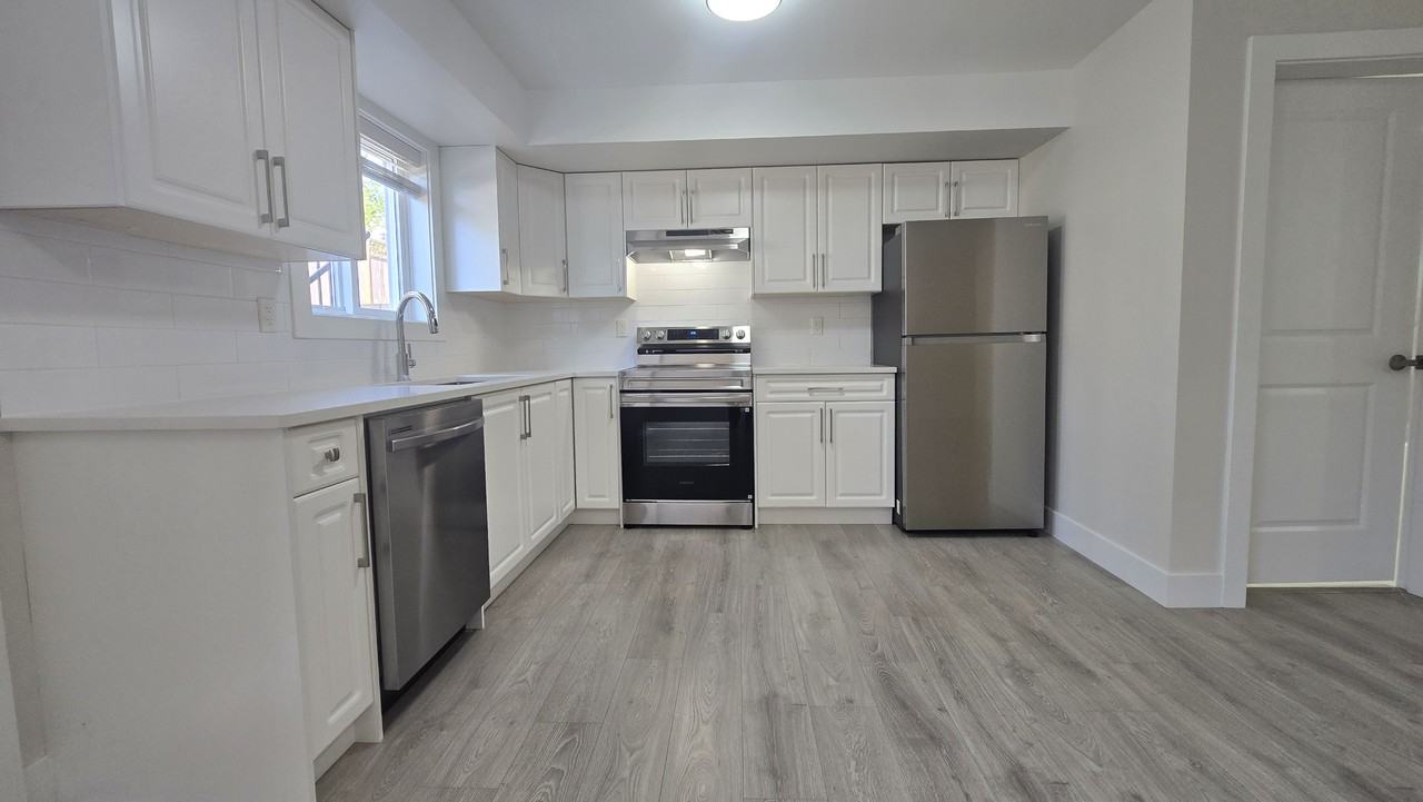 13633 Blaney Rd - Photo 6 of 21