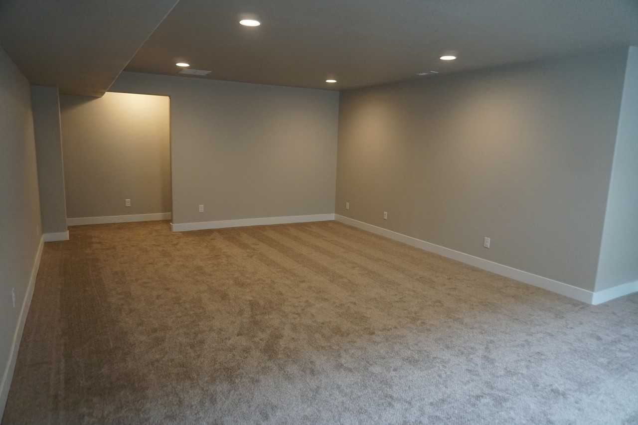 8810 15th Street - Photo 4 of 14