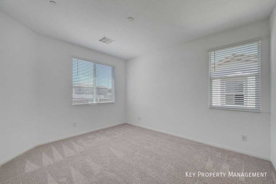 242 Freeport View Pl - Photo 7 of 15