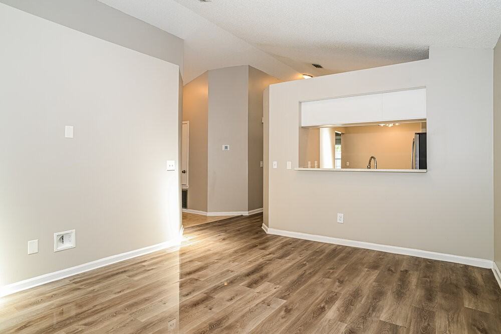 8790 Townsquare Dr S - Photo 4 of 16