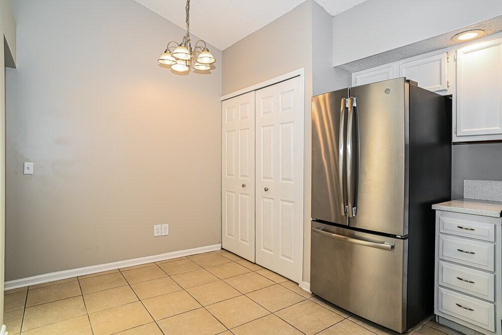 8790 Townsquare Dr S - Photo 6 of 16