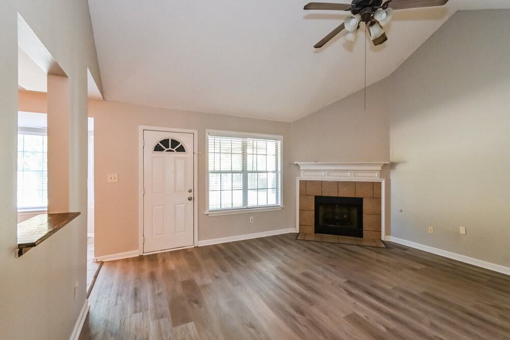 7605 Caitlynn Cir W - Photo 4 of 16