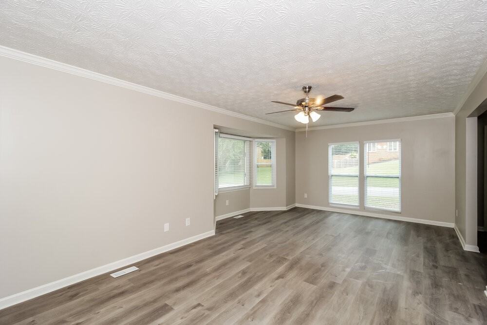 1021 Sugar Springs Dr Sw - Photo 7 of 18