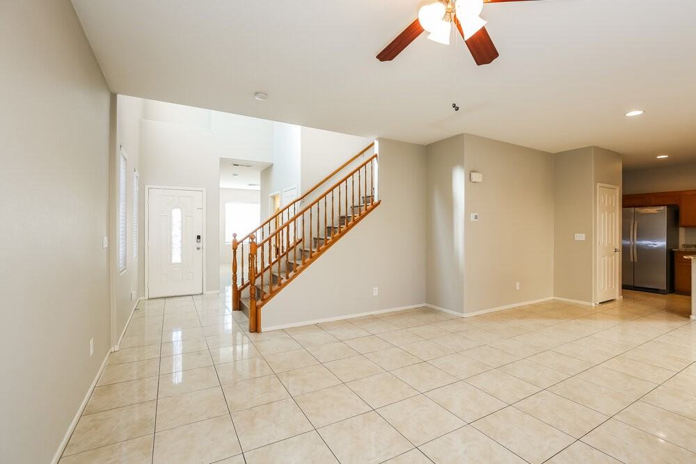4076 Oliver Sagebrush Dr - Photo 4 of 17