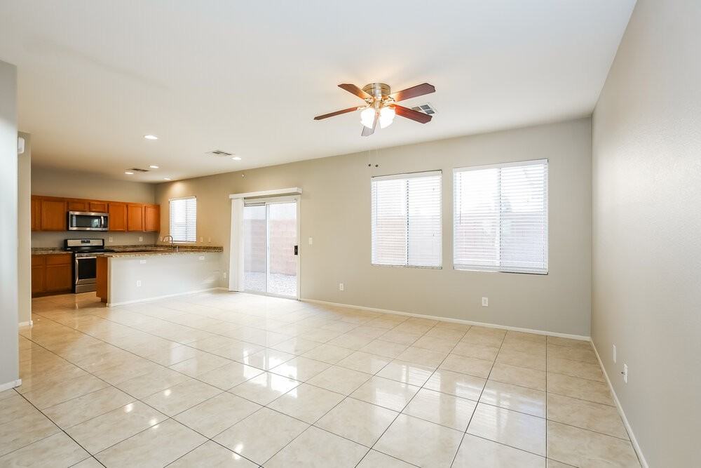 4076 Oliver Sagebrush Dr - Photo 5 of 17