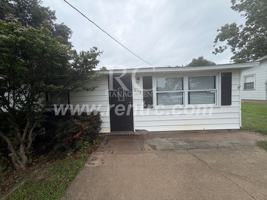 featured image of 638 E Mcneil Ave #E