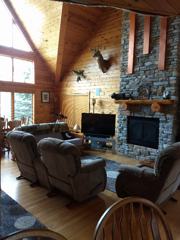 897 Coolidge Ave - Photo 3 of 35