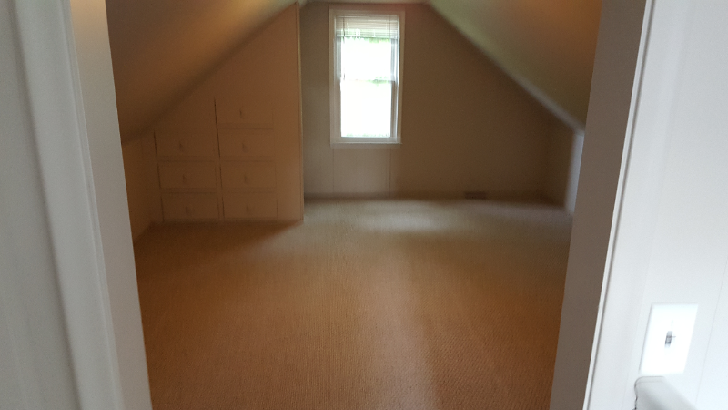 13660 Manhattan St - Photo 7 of 11