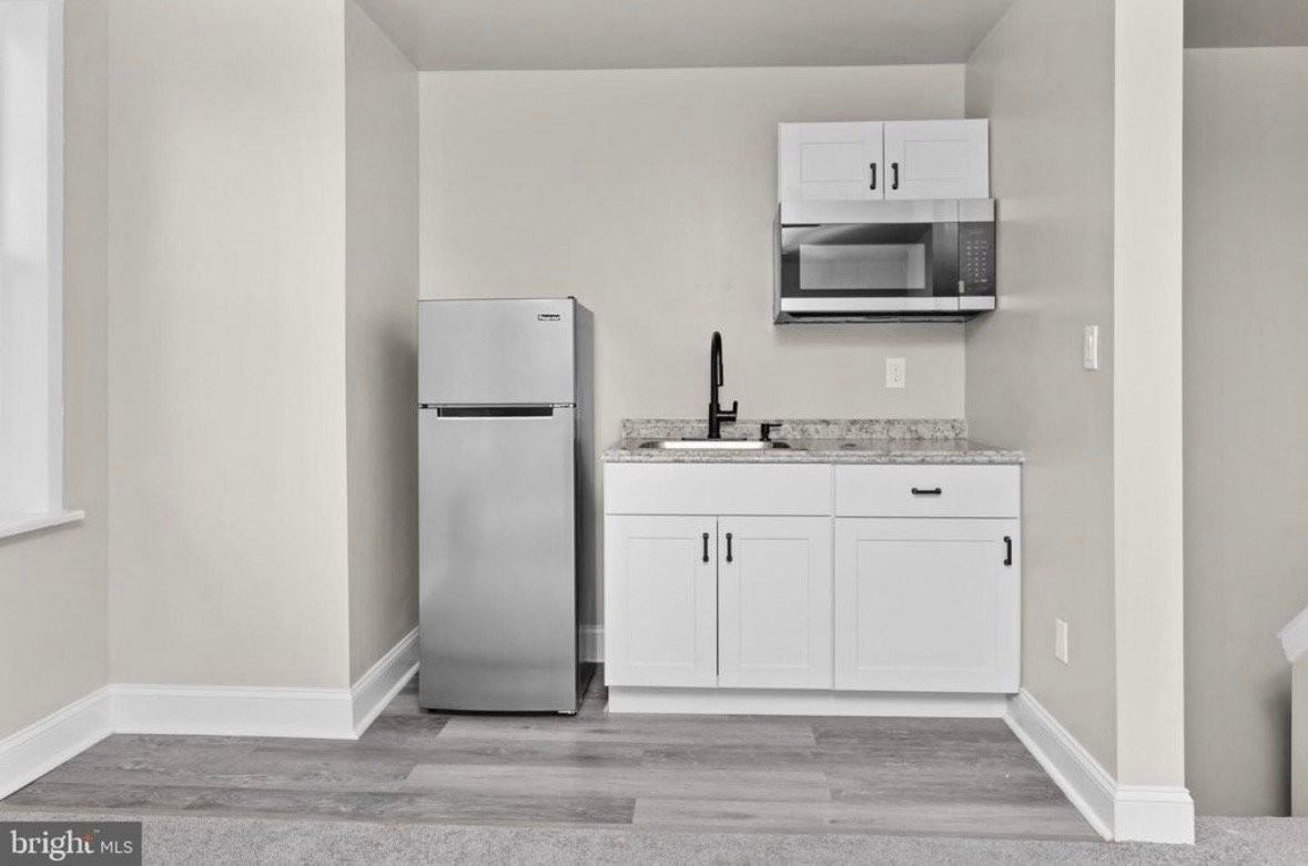 45 Railroad Ave - Photo 6 of 20