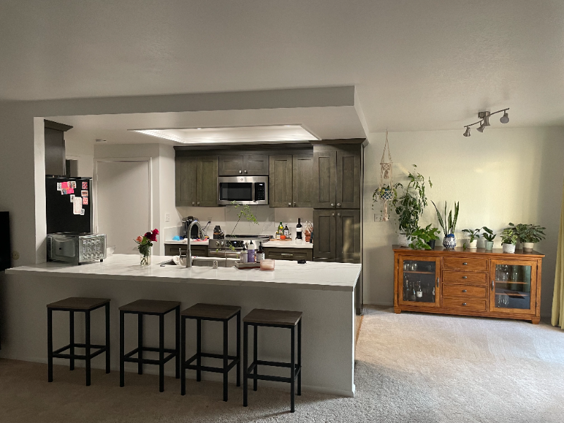 2291 University Ave - Photo 2 of 8