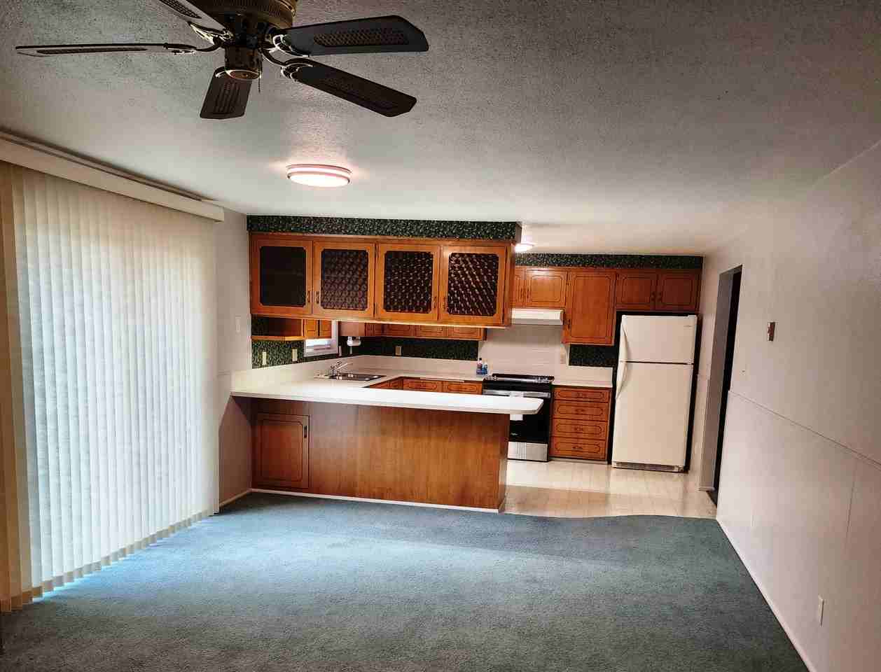 953 V St - Photo 5 of 19