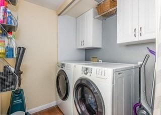 4864 Sawyer Ave - Photo 5 of 11