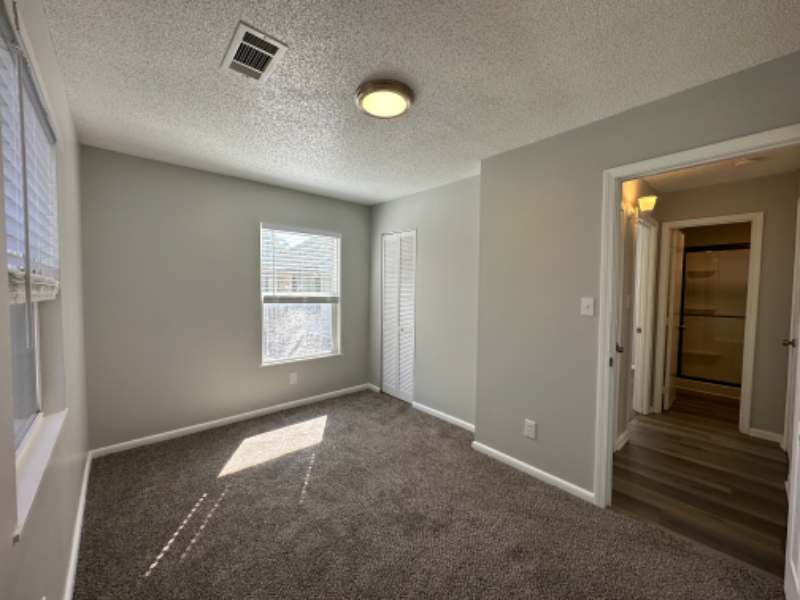 4917 Vista St - Photo 2 of 8