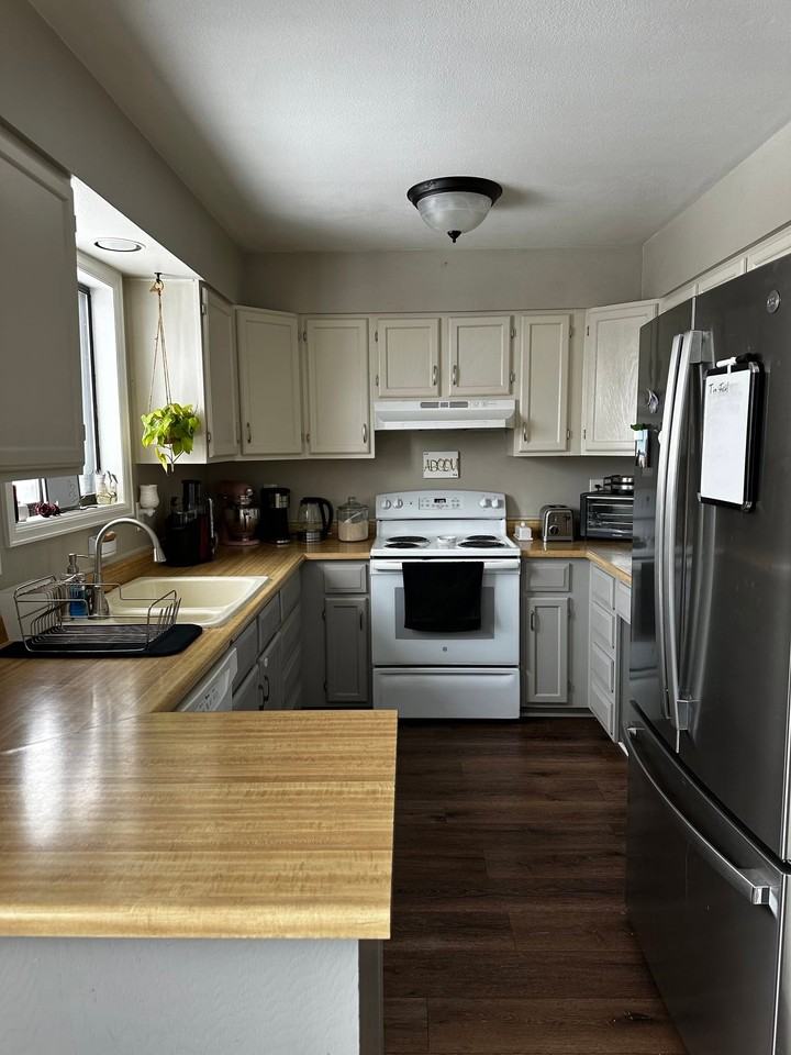 1504 Fuqua Dr - Photo 5 of 9