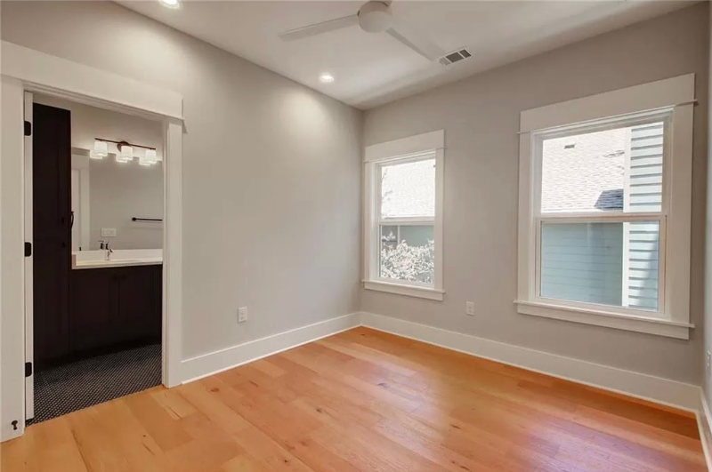 902 Taulbee Ln #2 - Photo 3 of 25
