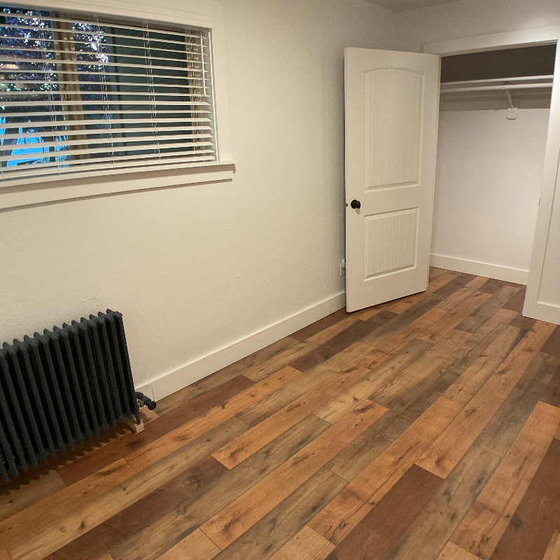 733 E Warm Springs Ave - Photo 5 of 9