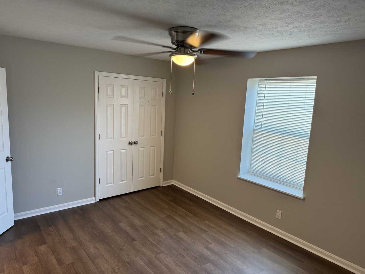 9304 Aylesbury Dr #7 - Photo 6 of 10