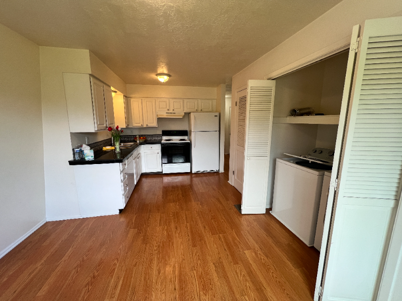 4570 Southeast #12B - Photo 5 of 9