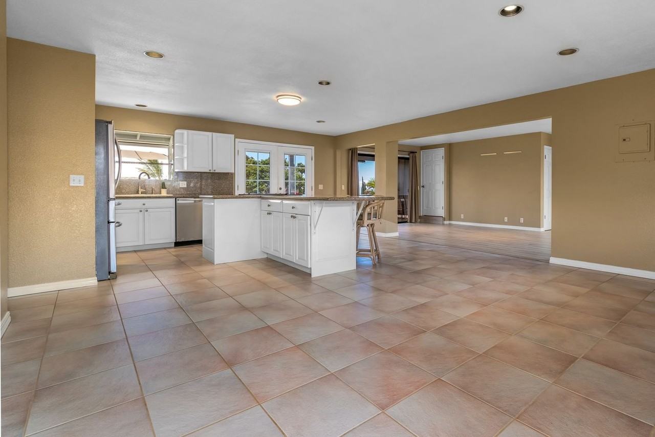 312 Hiolani St #MAIN - Photo 5 of 20
