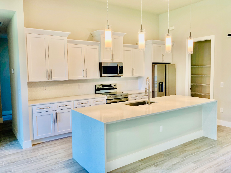 3243 Ne 8th Pl - Photo 2 of 16