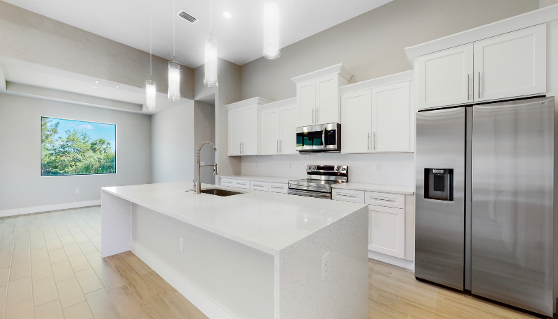3243 Ne 8th Pl - Photo 3 of 16