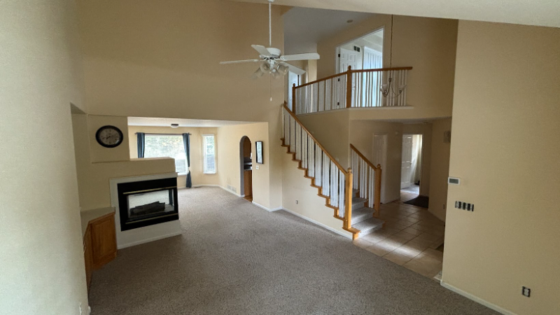 3908 Ridgeway Ct - Photo 2 of 18