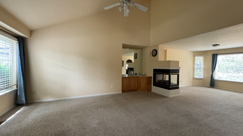3908 Ridgeway Ct - Photo 3 of 18