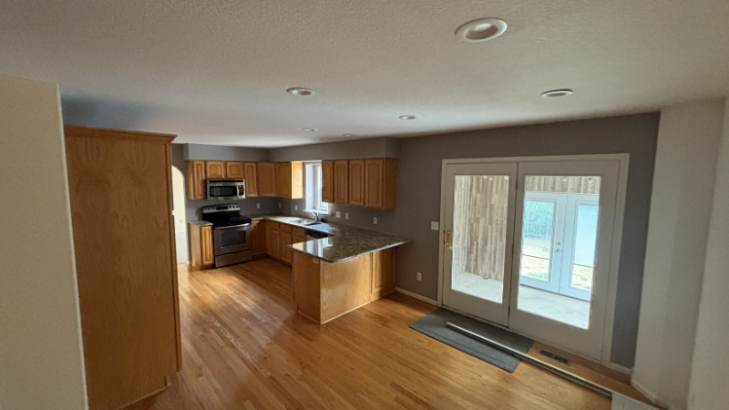 3908 Ridgeway Ct - Photo 6 of 18