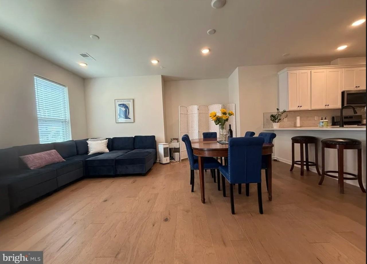 701 Parker Blvd - Photo 2 of 12