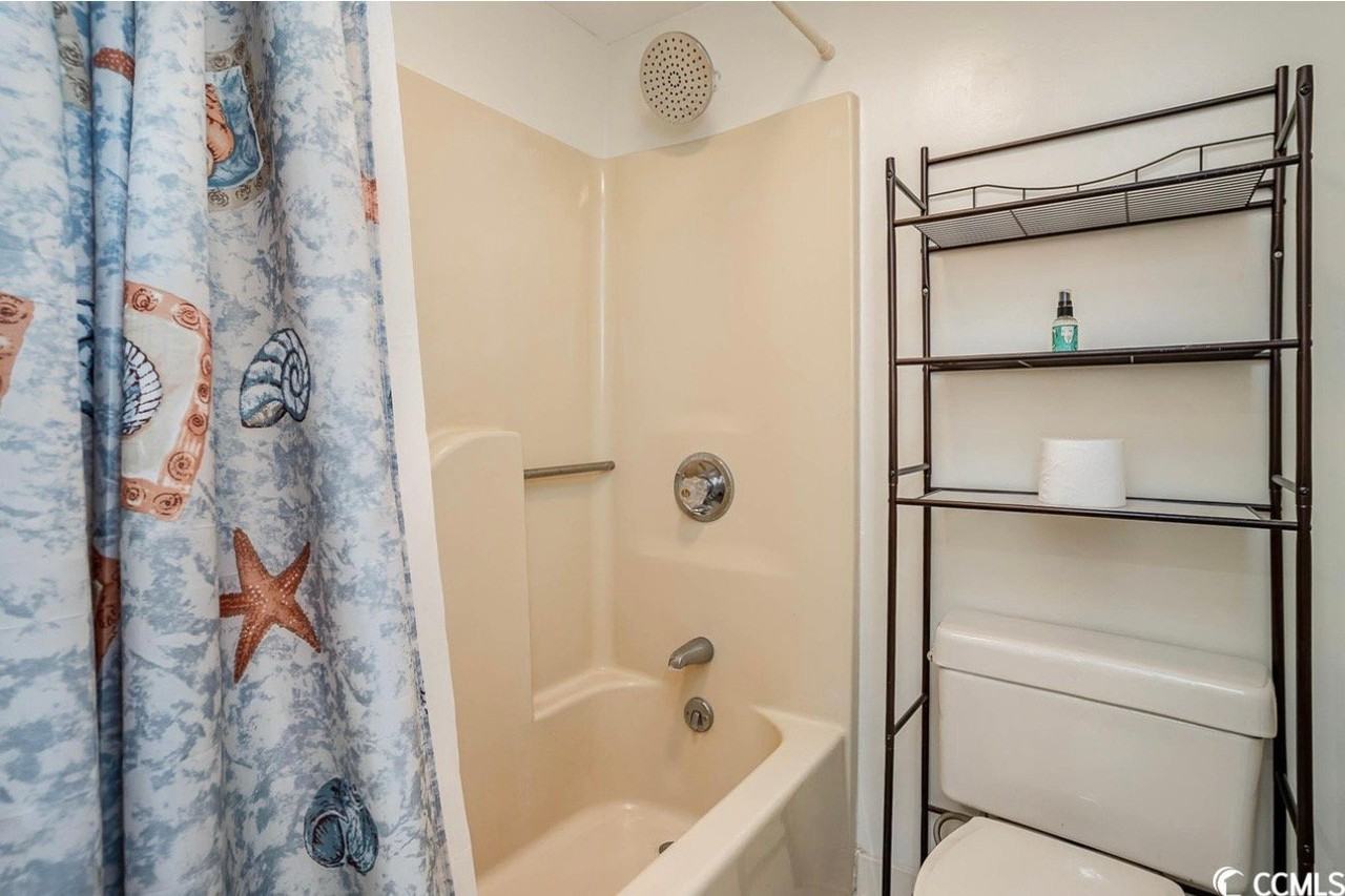 4210 Pinehurst Cir #F9 - Photo 3 of 21