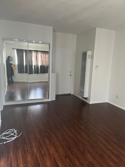 833 Lincoln Blvd #1 - Photo 5 of 13