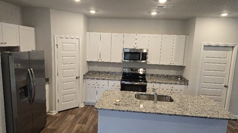 213 Ladyfish Loop Nw - Photo 2 of 27