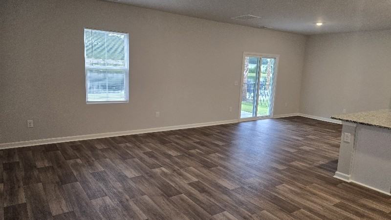 213 Ladyfish Loop Nw - Photo 4 of 27