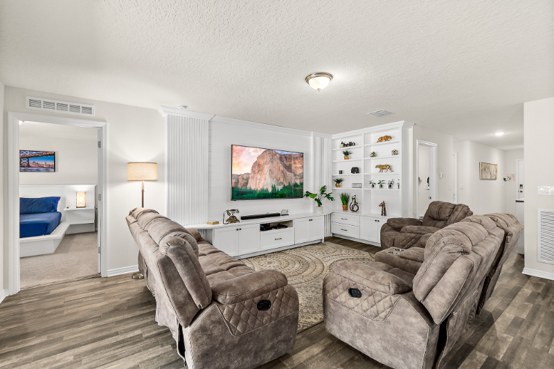 10 Lladd Ct - Photo 2 of 16