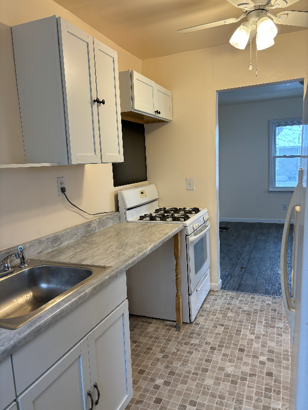 505 S 17th St - Photo 2 of 16